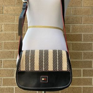 Tommy Hilfiger: crossbody bag